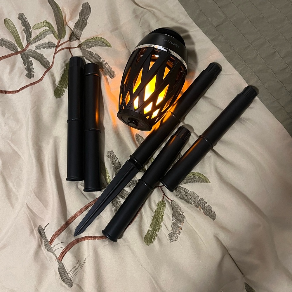 TikiTunes Bluetooth speaker